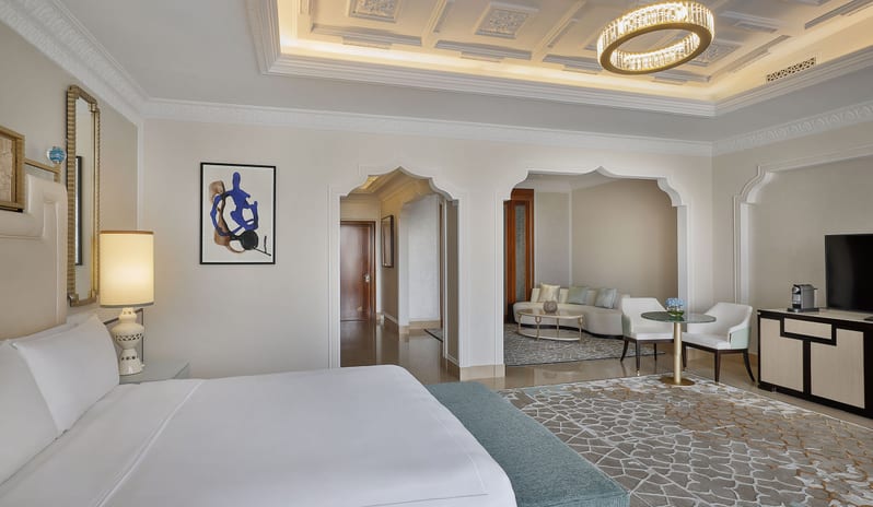 King Deluxe Room  with balcony overview _ 311